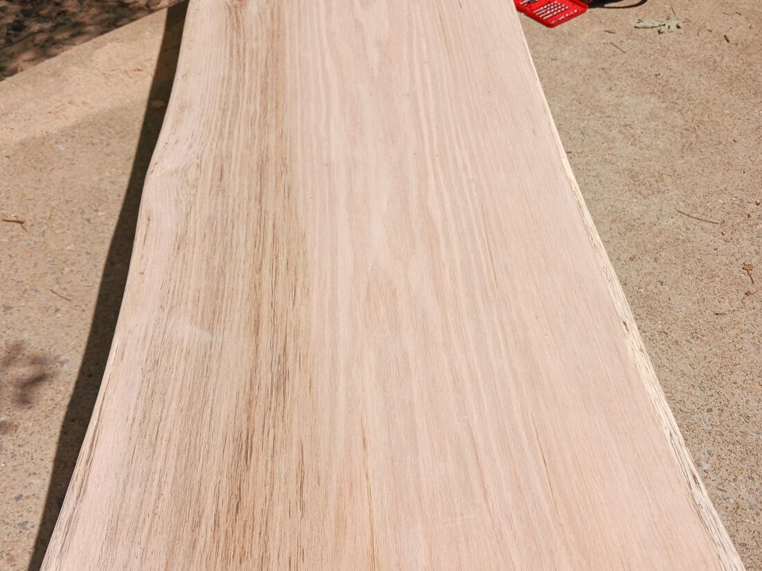 Looking along the length of the bench top